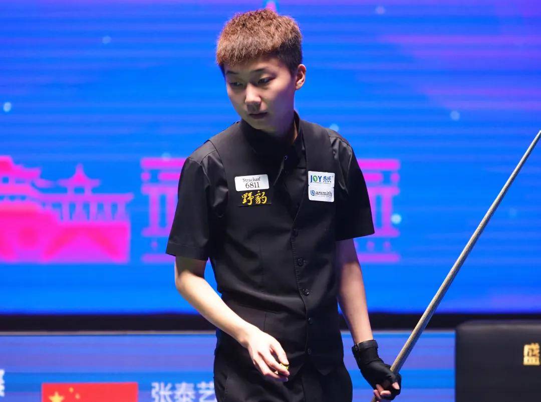 浙江队在右 浙江队在右