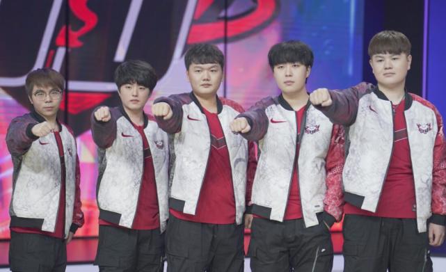 城市与人 城市与人